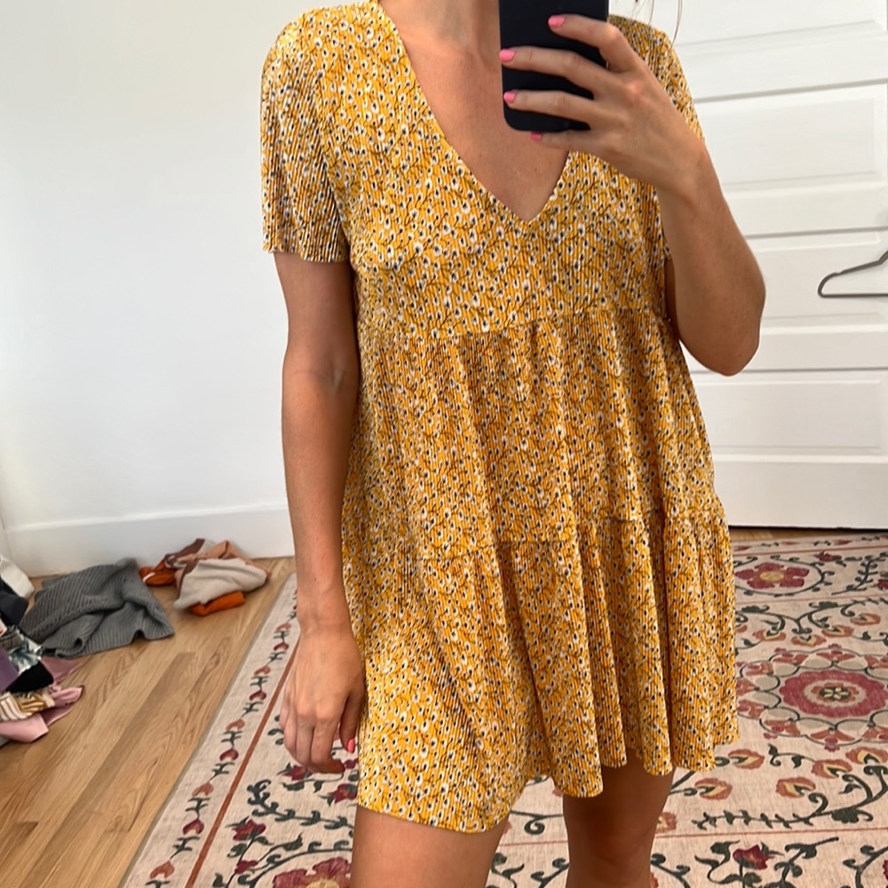 Simple flower mini sundress